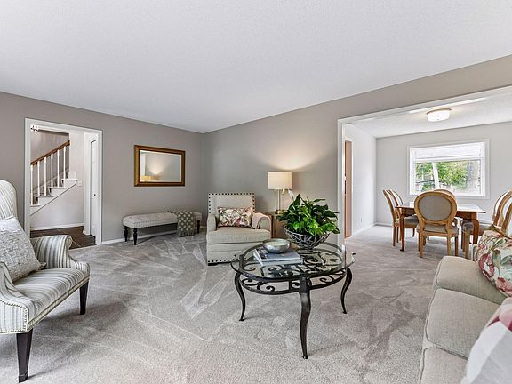 5th image of 6604 Londonderry Dr