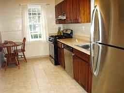 4th image of 14 Benvenue Ave