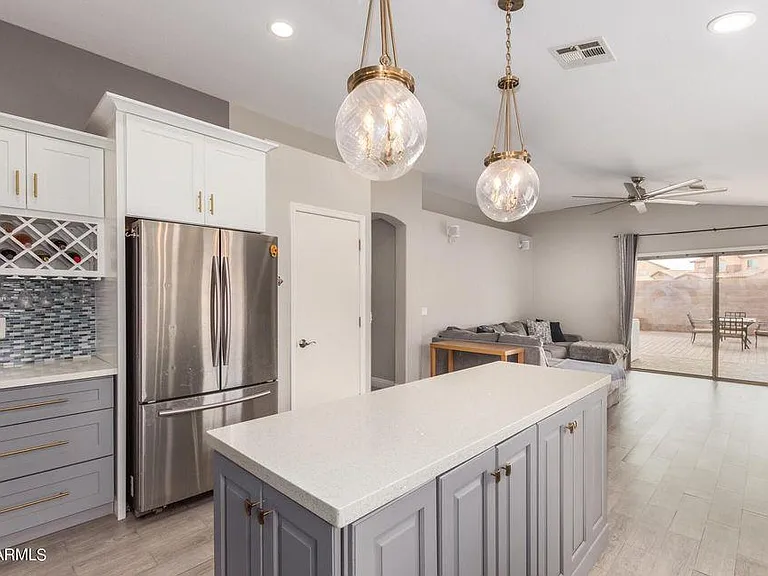 1265 W Fruit Tree Ln — Photo 7