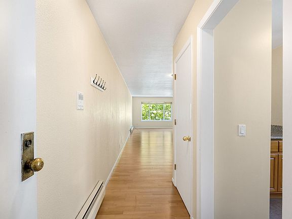 3rd image of 367 Arguello Blvd APT 4