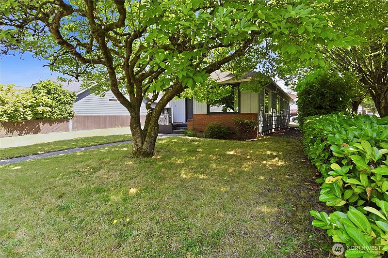 4th image of 502 17th Avenue