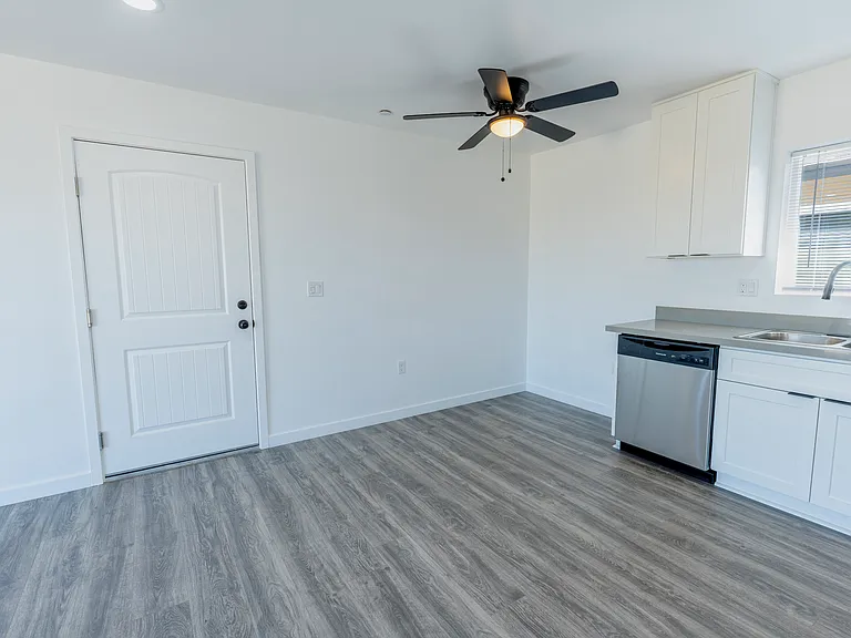 6211 Poppy Blvd — Photo 13