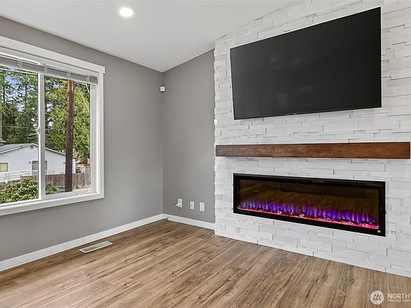 5th image of 2622 168th Street SE