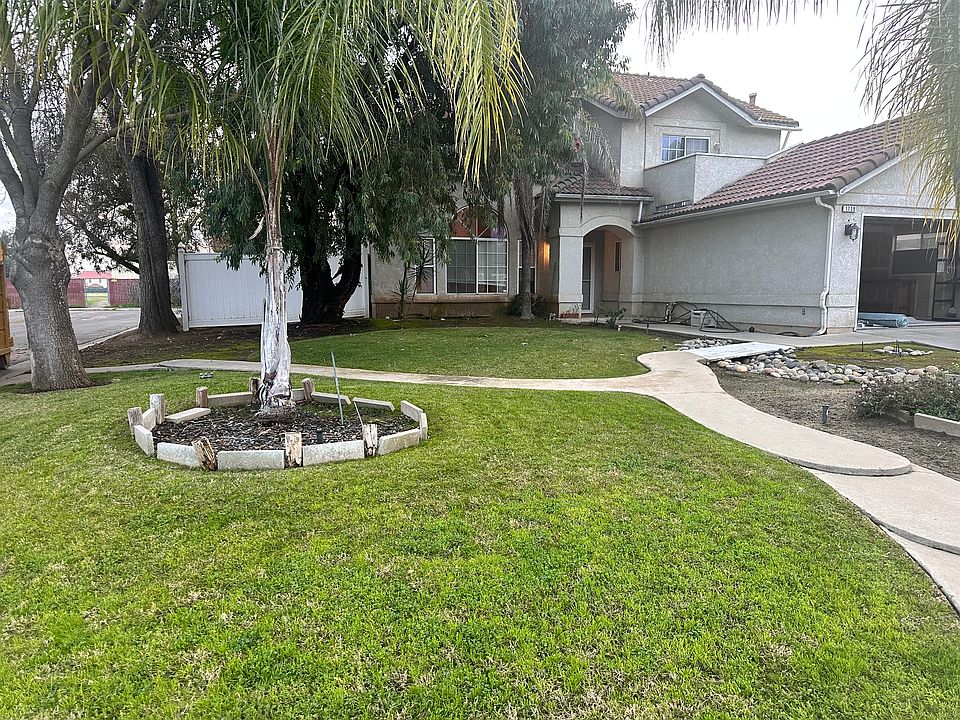 1st image of 1739 E Pryor Dr