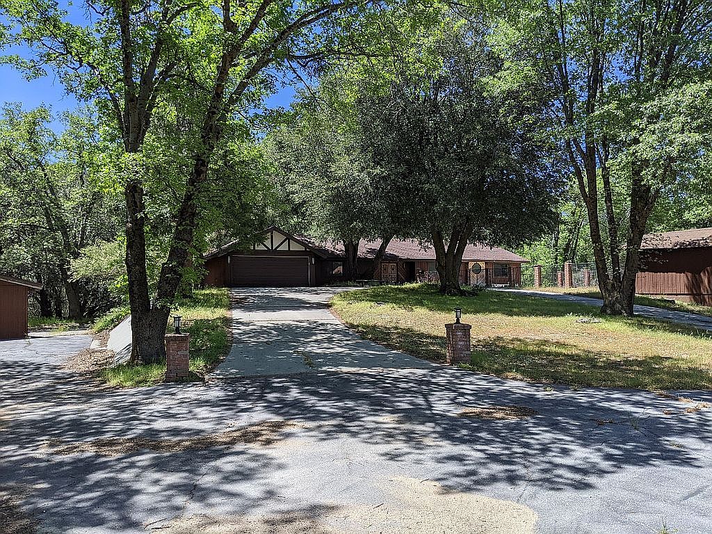 24725 Orchard Rd, Crestline, CA 92325 Zillow