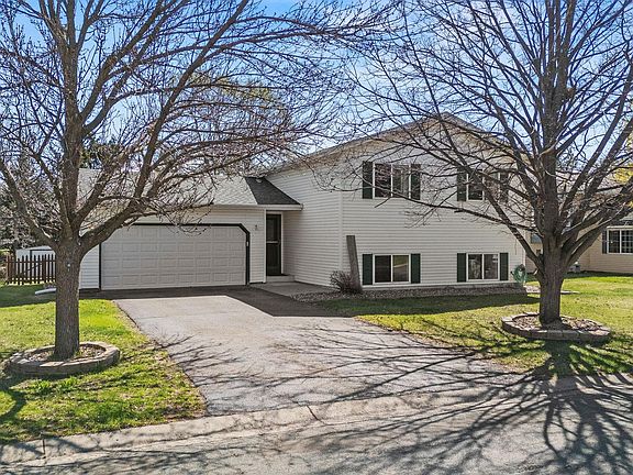2nd image of 18308 Echo Dr