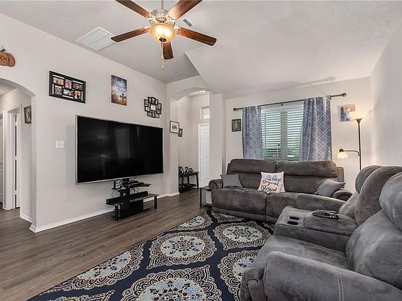3rd image of 2536 Elkhorn Trl