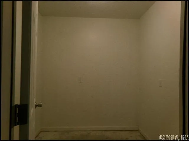 106 Dales Dr — Photo 14
