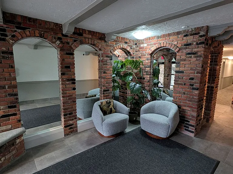 110 Pandora Ave #209 — Photo 6