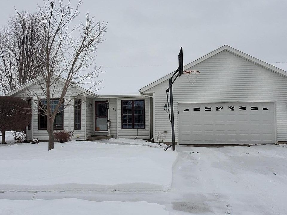 1st image of 127 Marigold Ln S