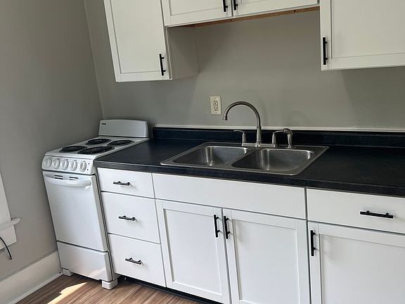 3rd image of 1454 S 7th St APT B