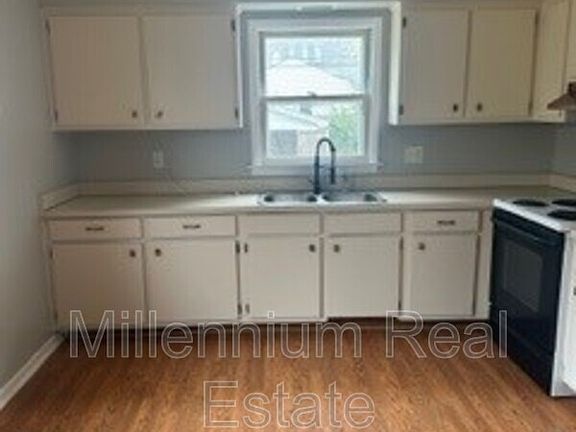 5th image of 49 E Yale Ave