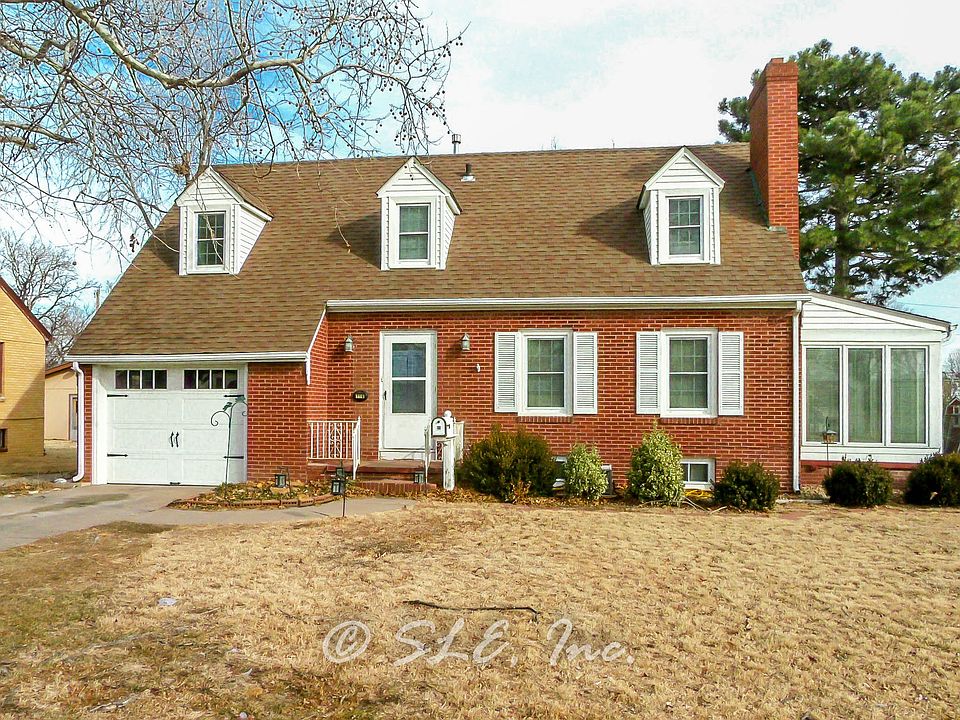 Front view of home