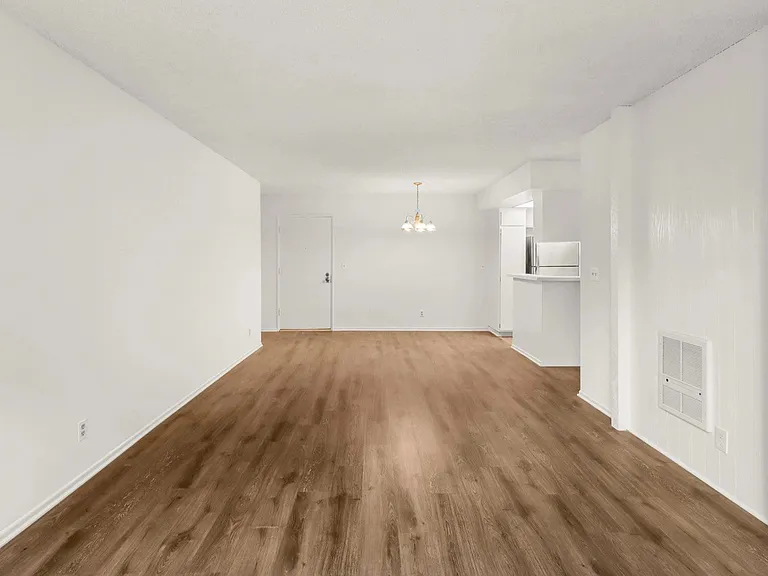 11677-11683 Goshen Ave. Los Angeles CA 90049 — Photo 7