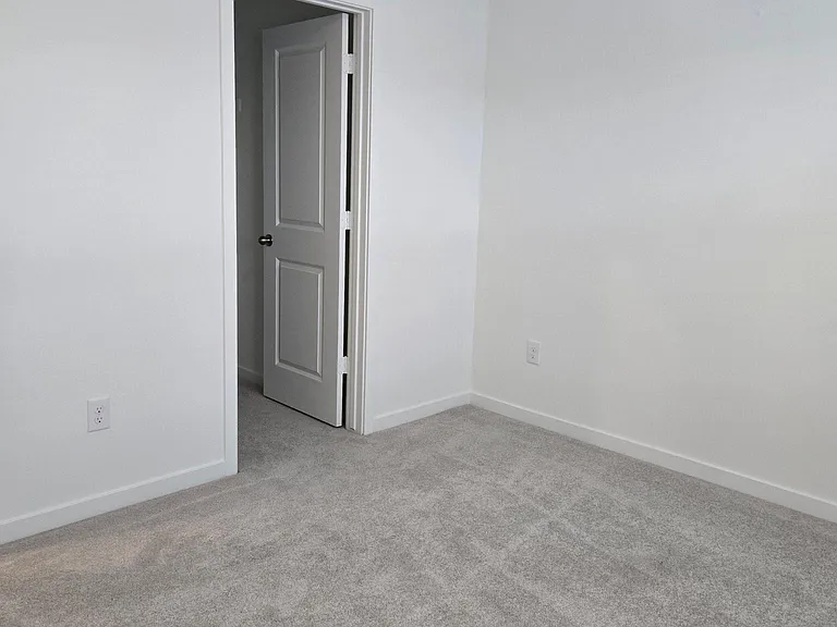 669 McGeal Pl — Photo 9