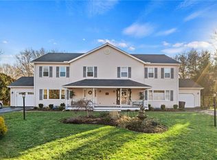 553 Big Water Rd, South Kingstown, RI 02879