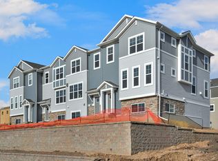 2191 Heritage Ln, New Brighton, MN 55112