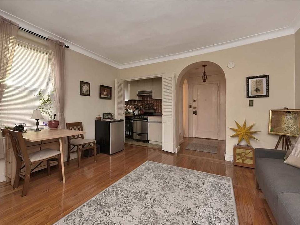 1st image of 69-09 108th St APT 104