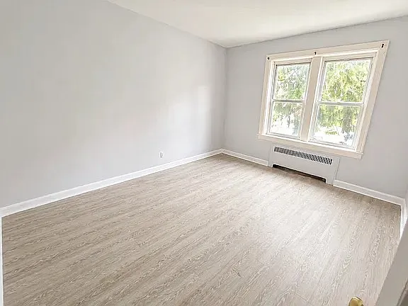 129 Schofield St #A — Photo 5