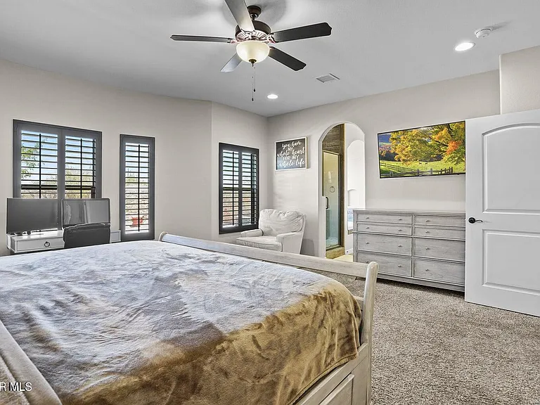 3749 Loma Adriana Dr — Photo 17