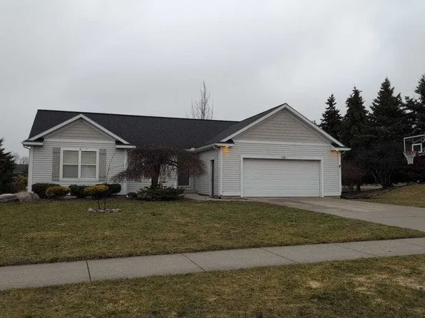 7147 Jasper Dr, Hudsonville, MI 49426