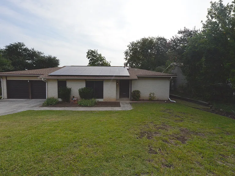 10918 Lands Run — Photo 1