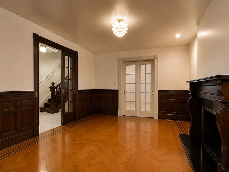 814 Putnam Ave #1 — Photo 10