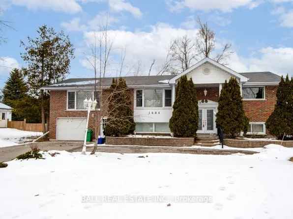 1684 Sherbrooke St, Peterborough, ON K9K 0E9