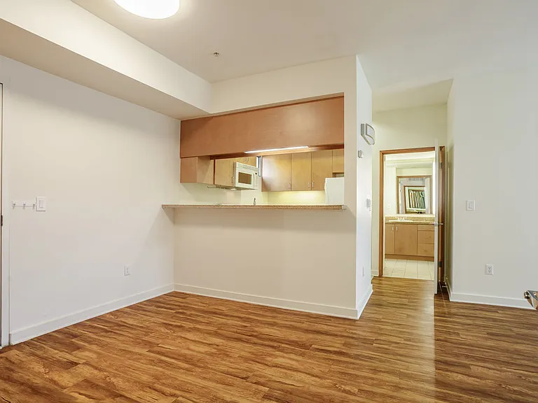 1212 Euclid St #205 — Photo 5