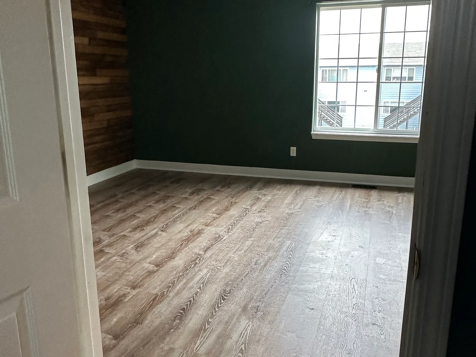 1118 W Park Ave — Photo 3