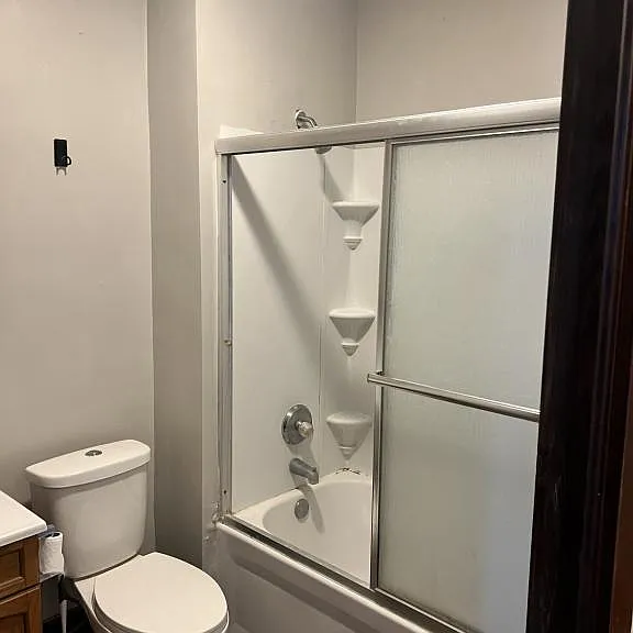 116 E Jefferson St #A — Photo 13