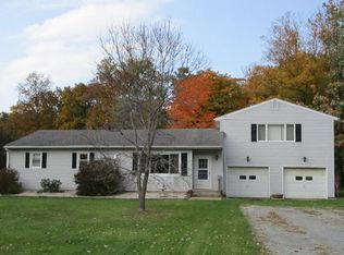 2841 Pinney Topper Rd, Jefferson, OH 44047