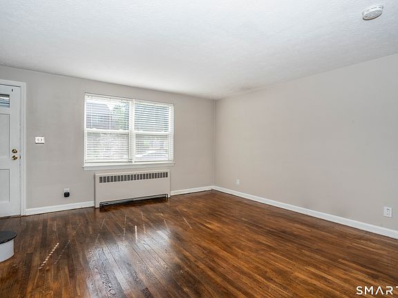 4th image of 51 Arnold Way #51