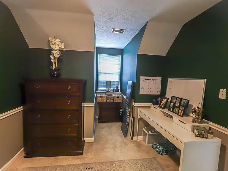3007 Saint James Pl — Photo 14