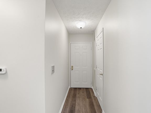 3rd image of 11750 Glenbrook Ct #103A