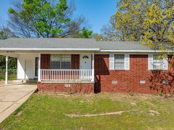 800 Buttercup Cir, North Little Rock, AR 72118