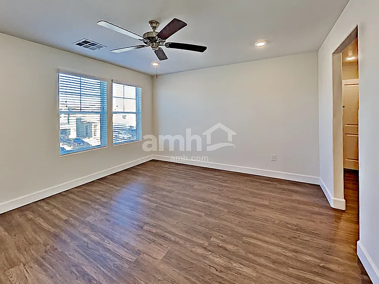 8128 Inhibition Ct — Photo 10