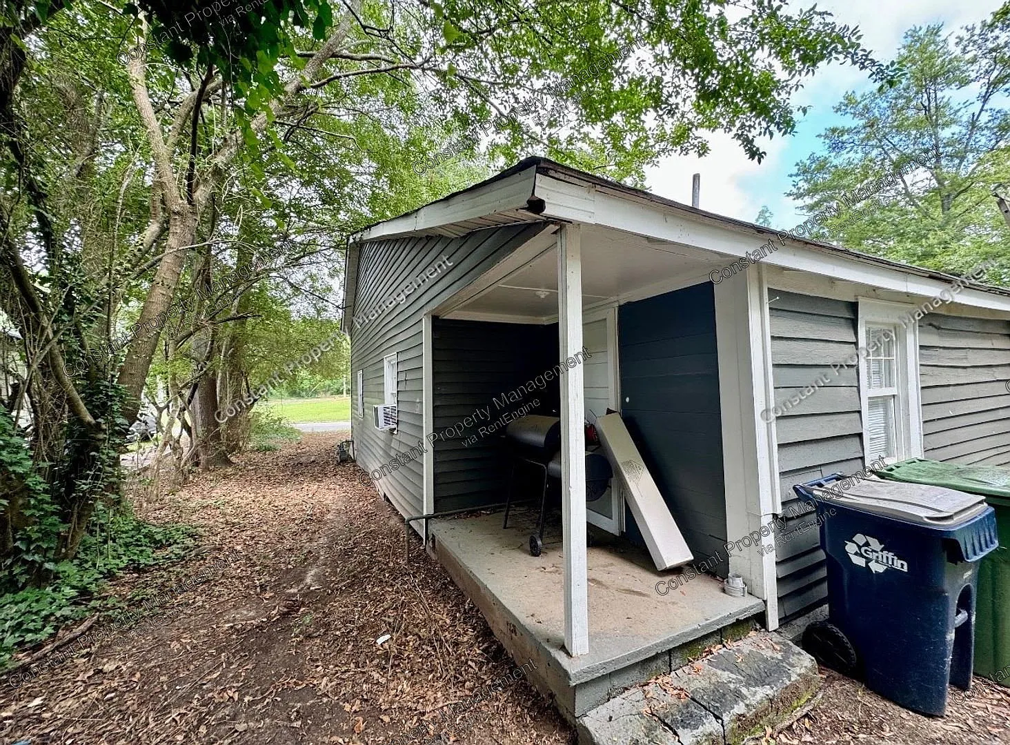 2 bed, 1.0 bath, 1120 sqft, $1,095 — Photo 3