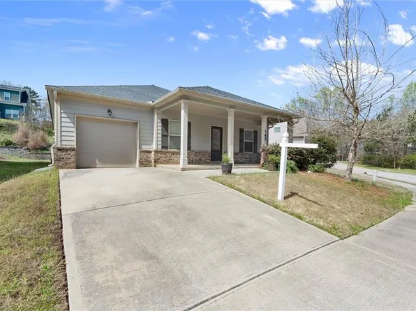 165 Mandy Ln, Covington, GA 30014