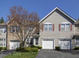 450 Sierra Ct, Mahwah, NJ 07430