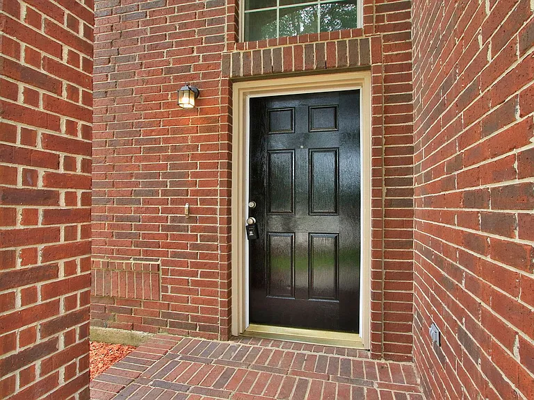 20102 Glacier Falls Dr — Photo 2