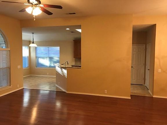 5th image of 2513 Swan Dr