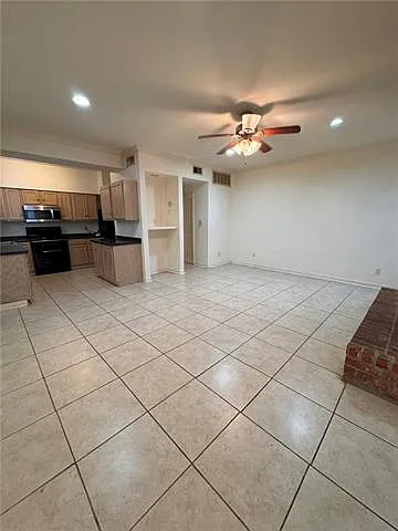 6321 W End Blvd — Photo 7