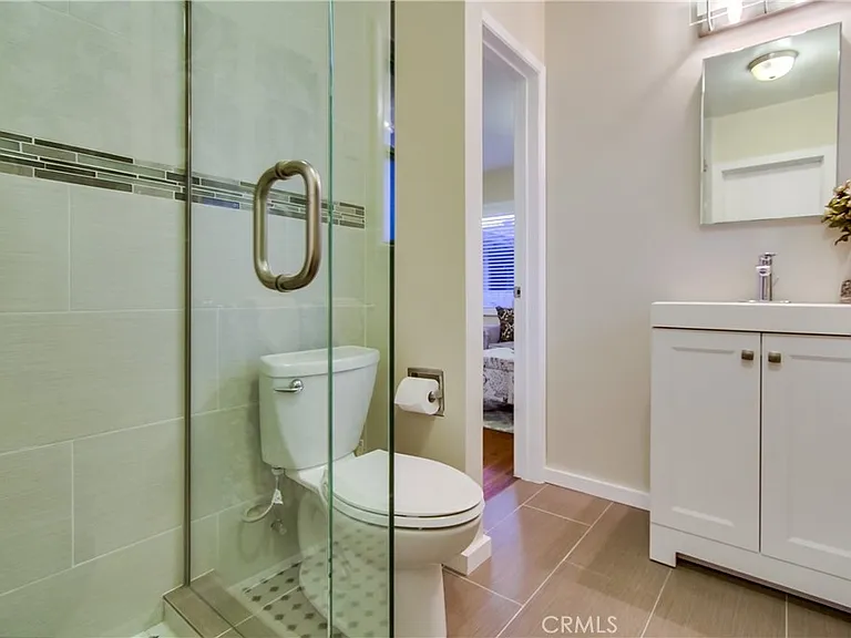 1918 La France Ave — Photo 12