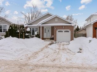 1212 Huntington Cir, Peterborough, ON K9K 2B5