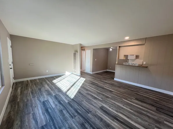 queens17371, 17371 Queens Ln #4, Huntington Beach, CA 92647