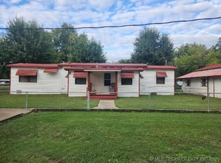 407 NW 2nd St, Checotah, OK 74426