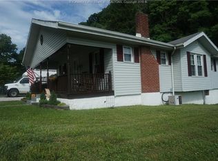 106 Snow Hill Dr, Charleston, WV 25311