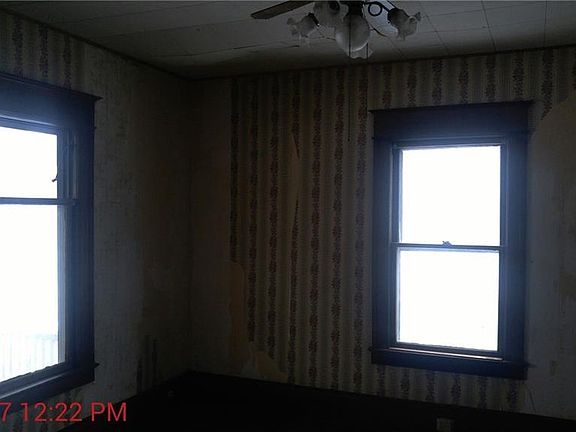 5th image of 126 Wadsworth Ave