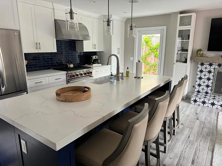 250 Avenida Monterey — Photo 11